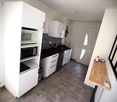 Saint-Jean-de-Fos Apartment | Lodging Au Milieu des Vignes & des Étoiles