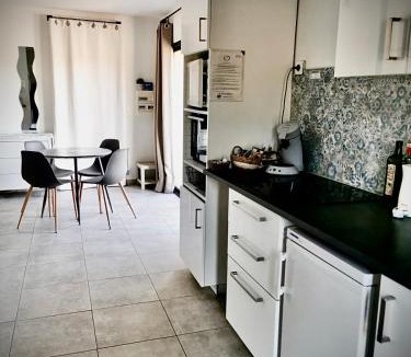 Saint-Jean-de-Fos Apartment | Lodging Au Milieu des Vignes & des Étoiles