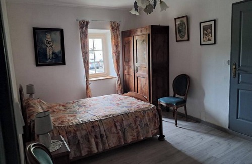 Carla-de-Roquefort Apartment | Lodging in a 1300s mill