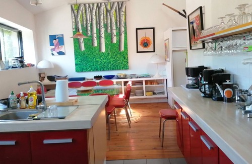 Le Peyrat House | lodging in an art gallery in Cathar country