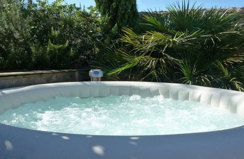 Marseillette House | Lodging in an old wine cellar along the Canal du Midi