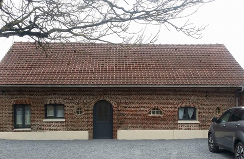 Courcelles-au-Bois Cottage | Lodging in the center of the Albert Amiens Arras axis remembrance circuit.