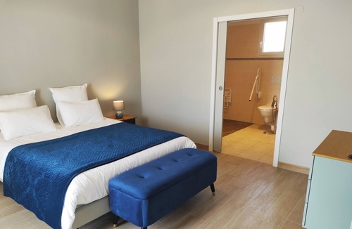 Champcenest Bed & Breakfast | Lodging in the countryside with secure parking