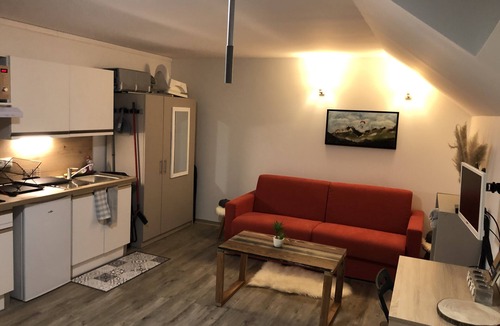 La Feclaz Apartment | Lodging in the woods
