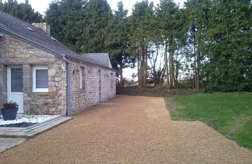 Plescop Cottage | Lodgings in Vannes