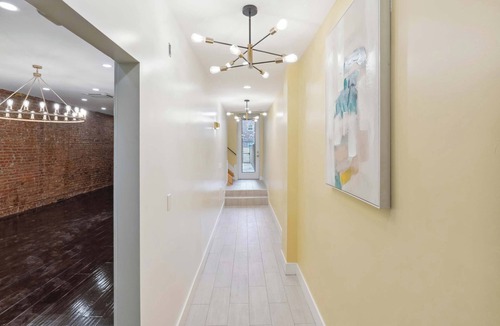 West Philadelphia Apartment | Lodgyy - Deluxe Double-bed Suite