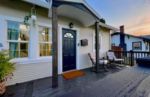 Lodi House | Lodi Lounge