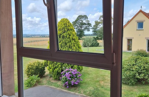 Marcilly Apartment | Loft Normence - romantic getaway for two