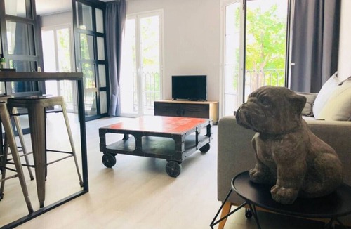 Burgos Apartment | Loft 100 meters from La Catedral. Easy parking. WIFI