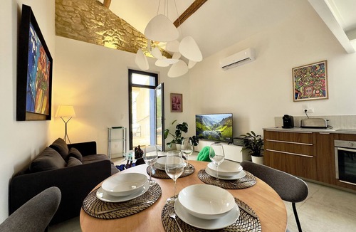 Lemasson Apartment | LOFT/10min from downtown/Terrace/Parking