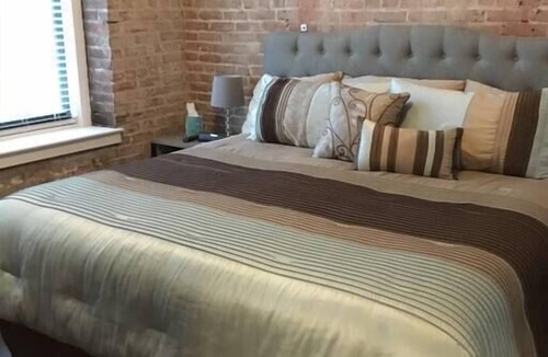 Downtown Kansas City Hotel | Loft #204 - 2BR 2BA Loft In Historic Downtown KC