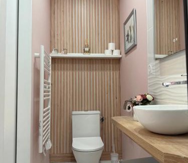 Chitenay Bed & Breakfast | Loft 212