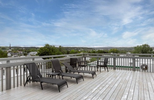 Rimouski Apartment | Loft 310 | Rooftop | Downtown