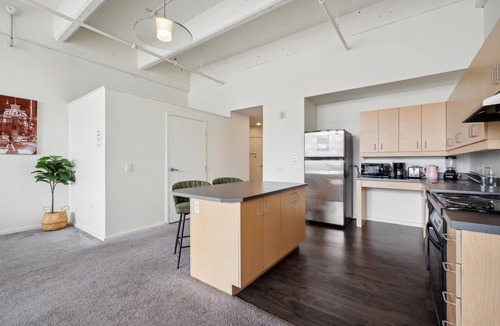 Spring Garden Apartment | Loft 640