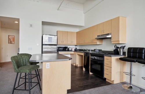 Spring Garden Apartment | Loft 640