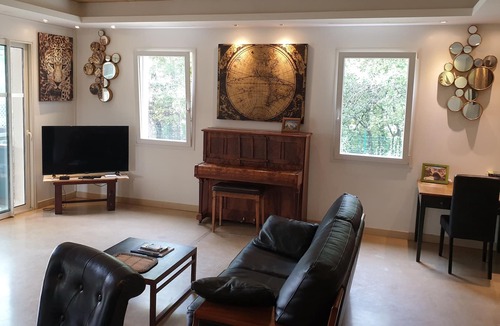 Saint-Marcel-d'Aredeche Apartment | Loft apartment with garden