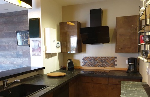 Saint-Marcel-d'Aredeche Apartment | Loft apartment with garden