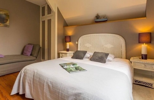 Tocqueville Apartment | Loft-Apartment-Ensuite with Bath-Terrace