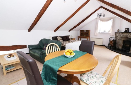 Llandysul House | Loft Apartment