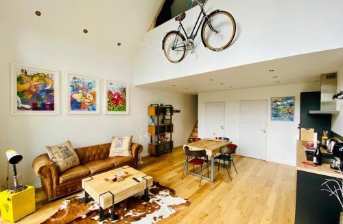 Veulettes-sur-Mer Villa | Loft arty à 800 mètres de la plage avec jacuzzi