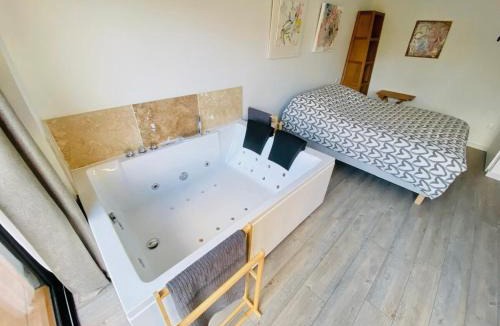 Veulettes-sur-Mer Villa | Loft arty à 800 mètres de la mer avec jacuzzi