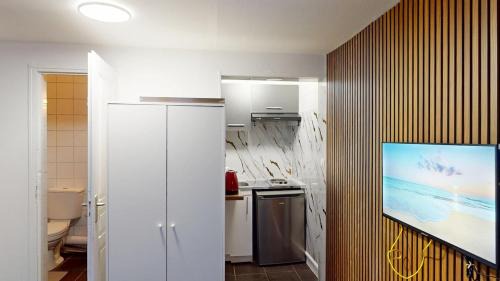 Stains Apartment | Loft at Porte de Paris