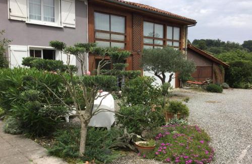 Villeneuve-de-Riviere Bed & Breakfast | Loft Atypique