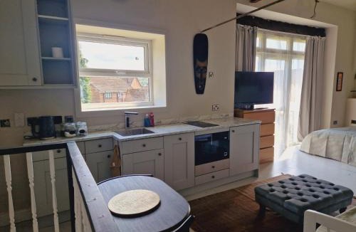 Heath and Reach Apartment | Loft Barn Apartment, sleeps 4