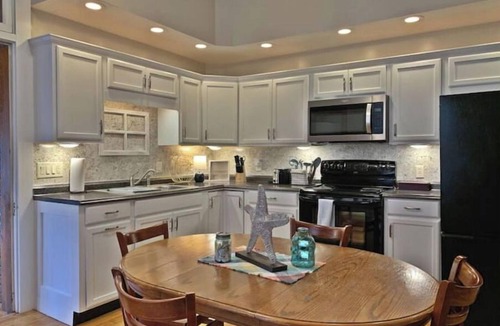 Howard Apartment | Loft by the Lake