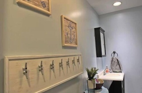 Howard Apartment | Loft by the Lake