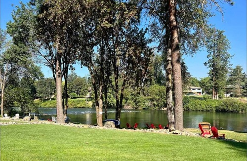 Fruitdale Cabin | Loft Cabin 2 - Rogue River Resort