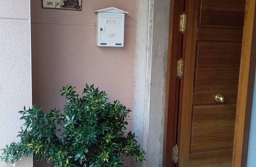 Castello de Farfanya Apartment | LOFT CASTELLÓ 110m2 apartment. Pets welcome!