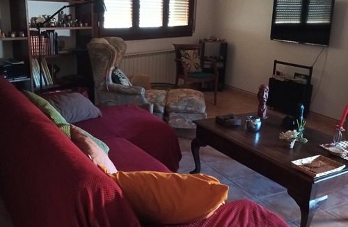 Castello de Farfanya Apartment | LOFT CASTELLÓ 110m2 apartment. Pets welcome!