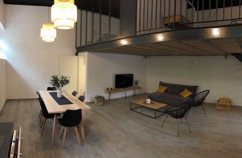 Epinouze Apartment | Loft Celestimm