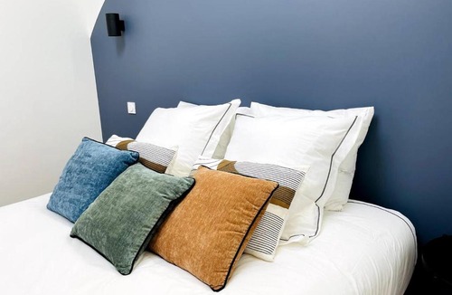 Rive Droite Apartment | Loft - Centre Ville