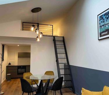 Rive Droite Apartment | Loft - Centre Ville
