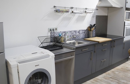 Douai Apartment | Loft Chaleureux en Face du Beffroi - Centre-ville Parkings Gratuits à Proximité