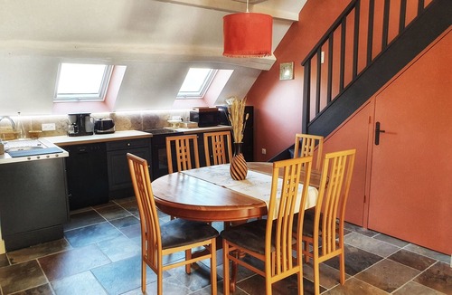 La Charite-sur-Loire Apartment | Loft chêne, beautiful duplex with balcony