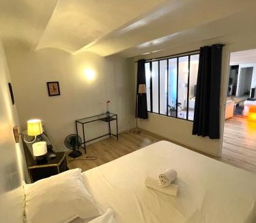 La Joliette Apartment | Loft climatisé 113m2 - 6 personnes - Quartier du Panier