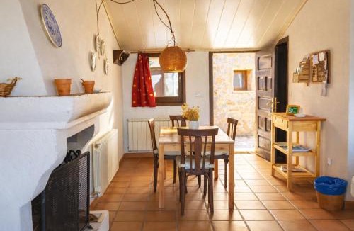 Montsonis Apartment | Loft con chimenea y terraza con vistas - Cal Caterino