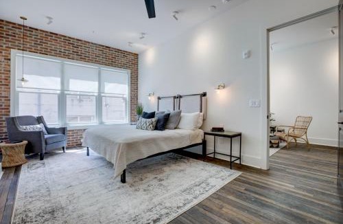Castleberry Hill Apartment | Loft condo w parking & patio Apt 101
