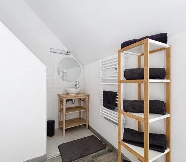Glisy Apartment | Loft cosy jaccuzi & terrasse