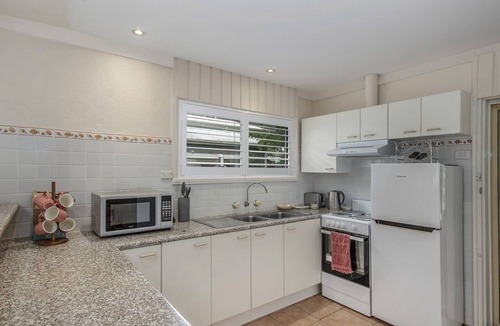 Pearl Beach House | Loft Cottage by HolidayCo.