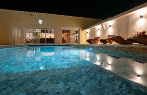 Aimargues Villa | Loft d'exception 350m2 spacieux et lumineux avec piscine à 15 min de la mer