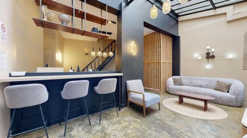 Saint-Lambert Apartment | Loft d'exception cœur de Paris 4BR 12P