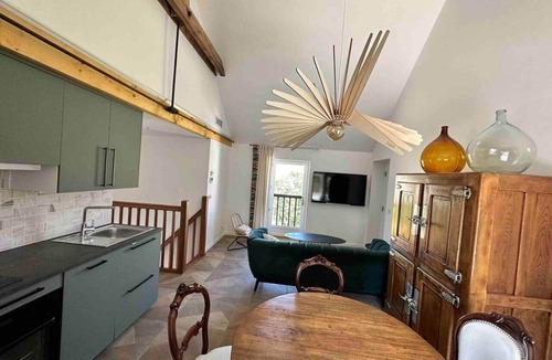 Loches Apartment | Loft des Montains - Climatisé - Centre de Loches