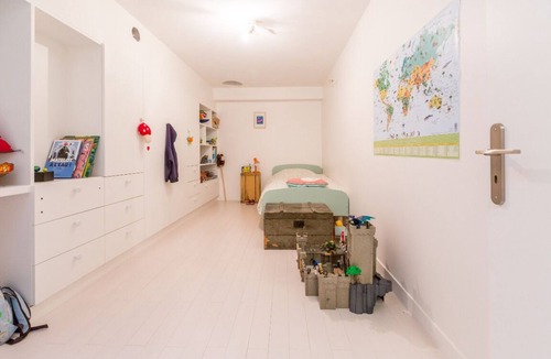 Belleville House | Loft Detached house