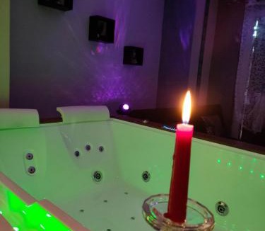 Ochancourt Bed & Breakfast | Loft en Baie de Somme LÉcrin Romantique avec baignoire balnéo privative