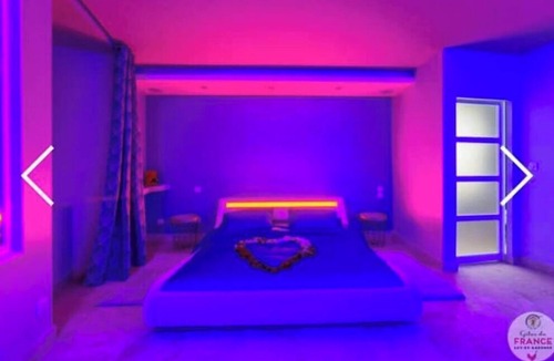 Bourg-de-Visa House | Loft en Bulles Avec Jacuzzi Privatif et Illimité