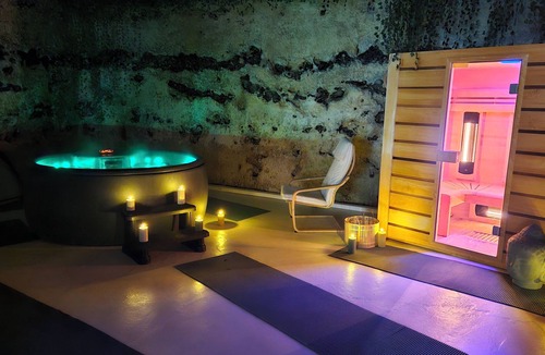 Chateaudun House | Loft et spa Entièrement Troglodyte
